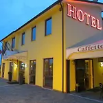 Hotel Felix &