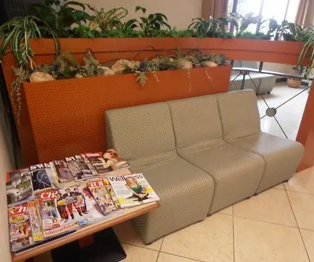 Felix Hotel 3*