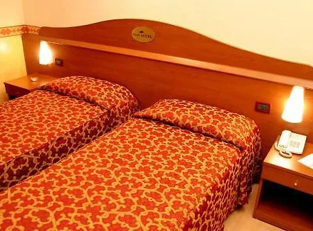 Otel Felix &