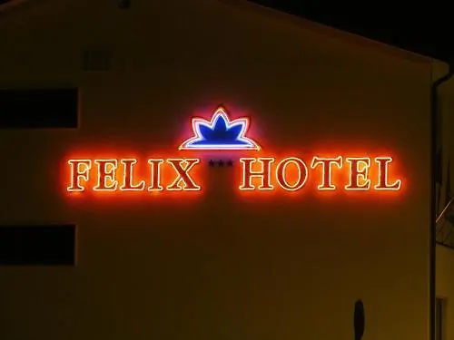 Felix Hotel&residence 3*